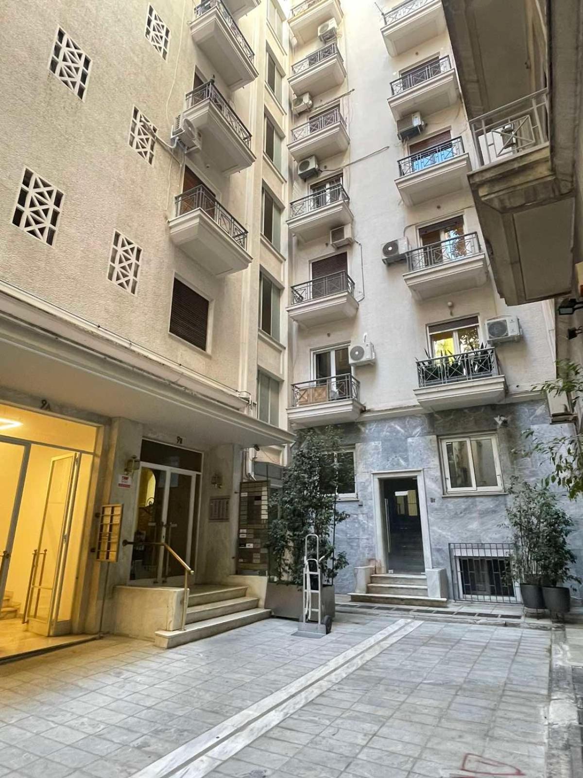 At Premium Syntagma Location - Experience 2