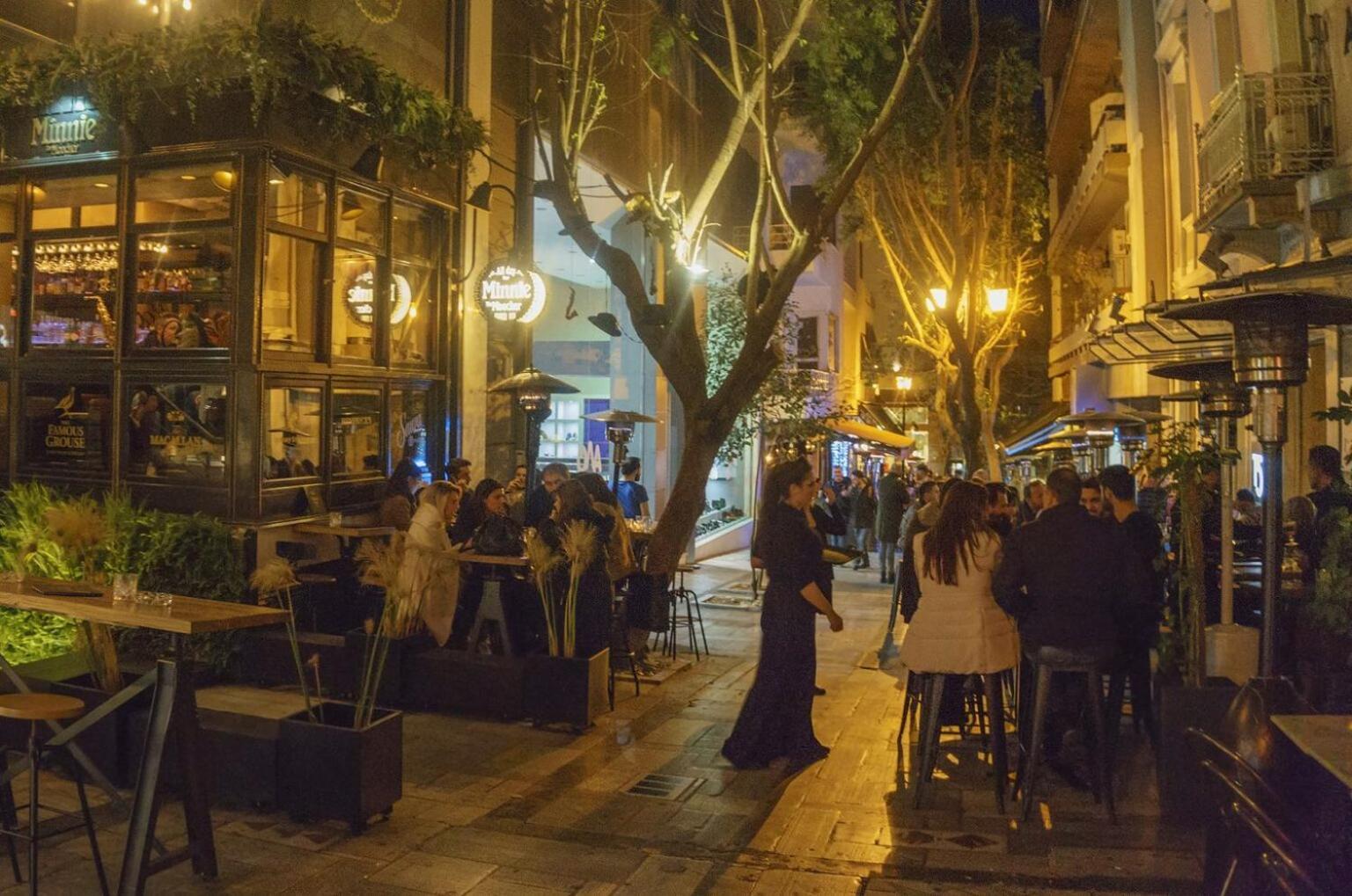 At Premium Syntagma Location - Experience 2 Apartment *