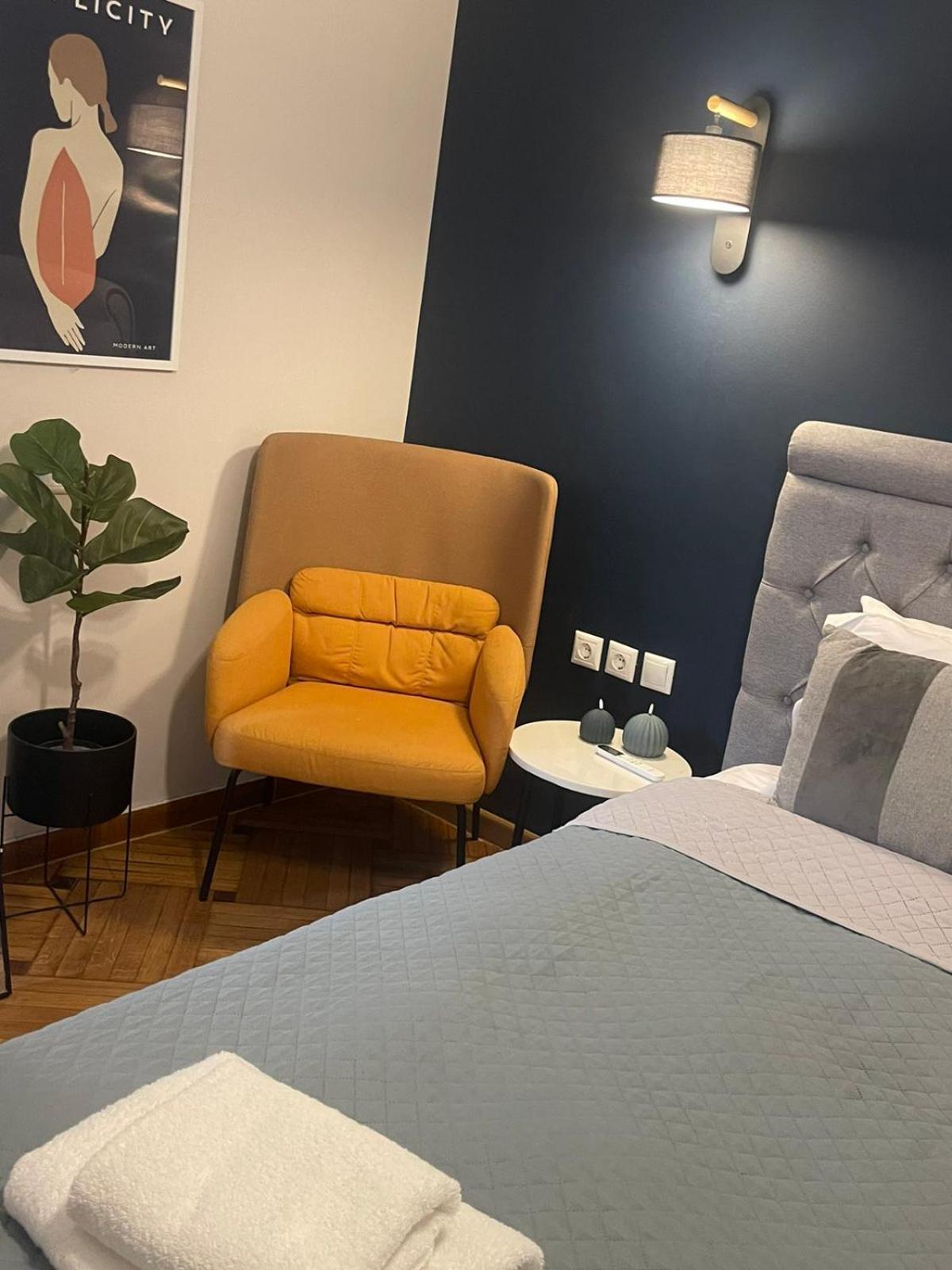 At Premium Syntagma Location - Experience 2